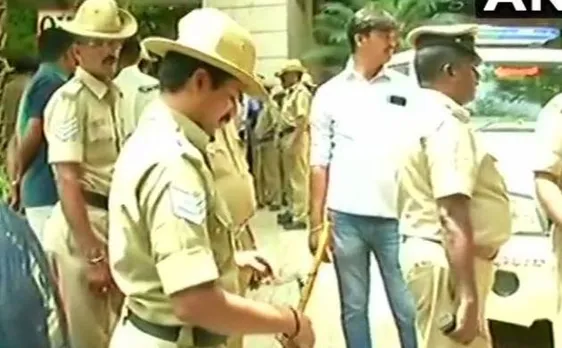 कर्नाटक: कांग्रेस के दो गायब विधायक गोल्ड फिंच होटल में मिले, BJP MLA जी सोमशेखर रेड्डी भी थे साथ