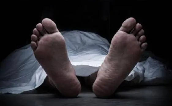 उत्तर प्रदेश : इलाज के लिए अस्पताल पहुंची युवती, नहीं थे डॉक्टर, मिली मौत