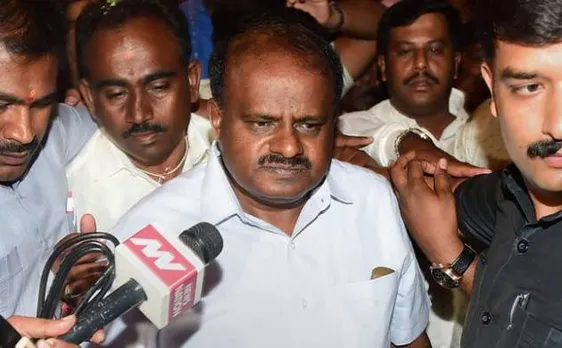 कांग्रेस-JDS को विधायकों की बगावत का डर, अकेले शपथ लेंगे कुमारस्वामी-फ्लोर टेस्ट के बाद बनेगा कैबिनेट