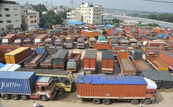 पेट्रोल-डीजल की बढ़ती कीमतों के खिलाफ ट्रांसपोर्ट संगठन ने अनिश्चितकालीन हड़ताल की चेतावनी दी