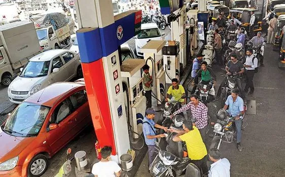 पेट्रोल के दाम में लगी आग, पहली बार पहुंचा 86 रू के पार, लगातार 15वें दिन दाम में बढ़ोतरी