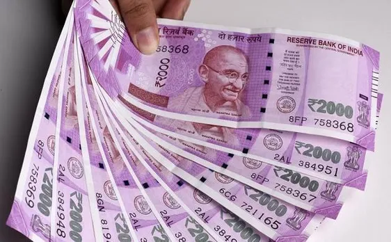 जन धन खातों पर संकट: 4 ट्रांजेक्शन पर अकाउंट हो रहे फ्रीज, बैंक खुद से बना रही रेग्युलर अकाउंट