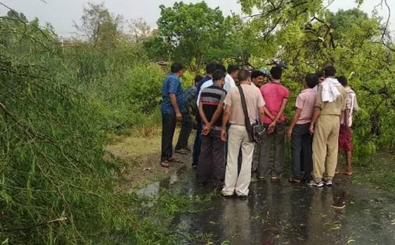 बिहार, यूपी, झारखंड में आंधी-तूफान से 45 लोगों की मौत, कई घायल