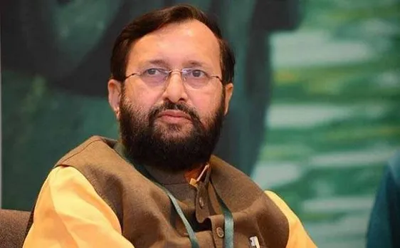 पेट्रोल-डीजल के दामों में बढ़ोतरी पर दीर्घकालिक समाधान ढूंढ रही सरकार: जावड़ेकर