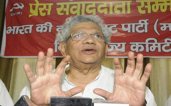 प्रणब मुखर्जी के भाषण में महात्मा गांधी की हत्या का जिक्र नहीं: सीताराम येचुरी