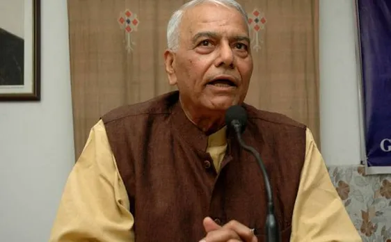 एलजी के खिलाफ आप के मार्च में शामिल होंगे यशवंत सिन्हा, सीएम केजरीवाल के घर से होगी शुरू