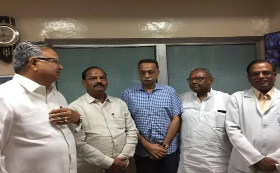 अटल बिहारी वाजपेयी से मिलने एम्स पहुंचे नीतीश कुमार, रघुबर दास और रमन सिंह