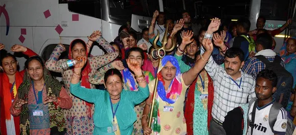 बाबा बर्फानी के दर्शन के लिए अमरनाथ यात्रियों का पहला जत्था रवाना, सुरक्षा के कड़े इंतज़ाम