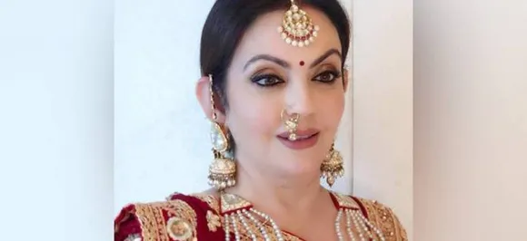 नीता अंबानी ने बेटे आकाश और श्लोका की पार्टी में 'शुभारंभ' पर किया डांस, वीडियो वायरल