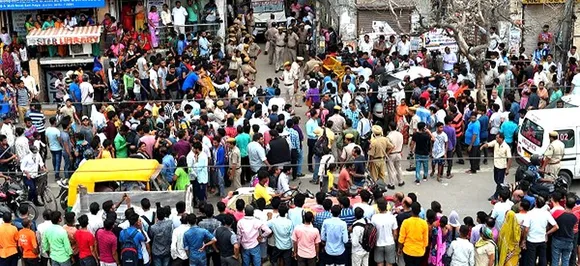 बुराड़ी मौतें: धर्मांधता का शिकार या हत्या की साजिश...हर शख्स ढूंढ रहा है इन सवालों के जवाब