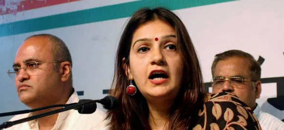 सोशल मीडिया पर ट्रोल हुईं कांग्रेस नेता प्रियंका चुतर्वेदी, बेटी के साथ रेप की धमकी