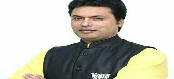 त्रिपुरा के सीएम बिप्लब कुमार देब पहुंचे एम्स, वाजपेयी का जाना हाल