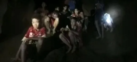 थाईलैंड में गुफा में फंसे 12 बच्चों को निकालने की जद्दोजहद जारी, मौसम बन सकता है विलेन