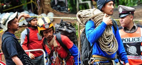 थाईलैंड की गुफा में से 6 बच्चे निकाले गए, रेस्क्यू ऑपरेशन का पहला चरण खत्म
