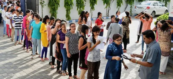 मद्रास हाई कोर्ट ने दिये तमिलभाषी नीट छात्रों को ज्यादा अंक देने के आदेश