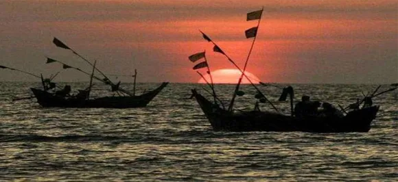 आंध्र प्रदेश: गोदावरी नदी में नाव पलटी, 4 लापता