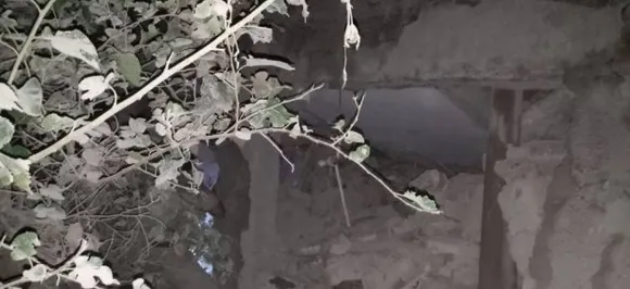 यूपी: ग्रेटर नोएडा वेस्ट के शाहबेरी में 2 इमारतें गिरी, कई लोगों के दबे होने की आशंका
