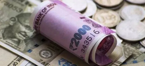 सबसे निचले स्तर पर रुपया, अमेरिकी डॉलर के मुकाबले 43 पैसे टूटकर 69 पर पहुंचा
