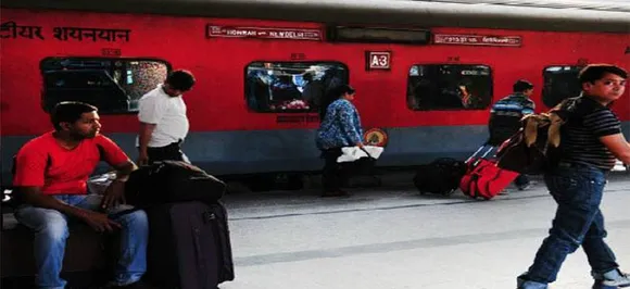 प्रीमियर ट्रेनों में किराये के अनुरूप सेवा सुधार की जरूरत : सीएजी