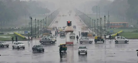 दिल्ली में झमाझम बारिश, उत्तर प्रदेश-उत्तराखंड समेत कई इलाकों में हाई अलर्ट