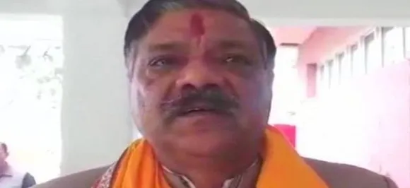 यूपी: बीजेपी विधायक पूरन प्रकाश के काफिले पर अज्ञात लोगों ने किया पथराव, पुलिस जांच में जुटी
