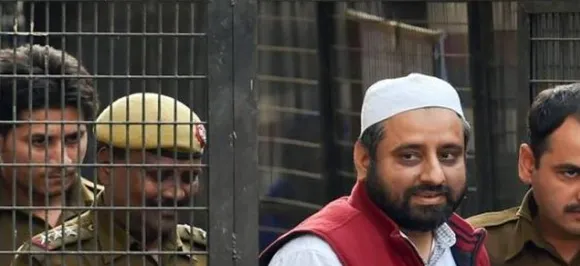बीजेपी विधायक ओपी शर्मा ने आप MLA अमानतुल्लाह को बताया आंतकी, दिल्ली विधानसभा में हंगामा