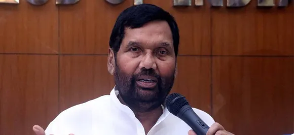 रामविलास पासवान ने अंबेडकर, दलितों को नजरअंदाज करने पर विपक्ष पर दागे सवाल