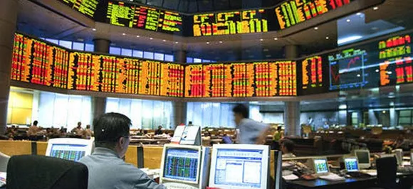 तुर्की में आर्थिक संकट से रुपया अब तक के सबसे निचले स्तर पर, सेंसेक्स 224 अंक गिरे