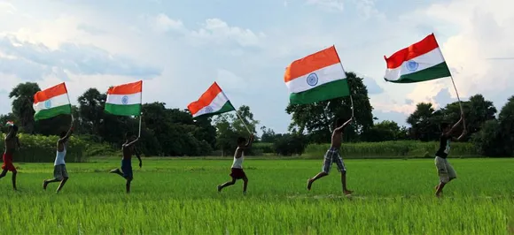 आज़ादी का 72वां साल: जिस तिरंगे के आगे झुकता है सिर, जानिए उस राष्ट्रीय ध्वज के ऐतिहासिक सफर की कहानी