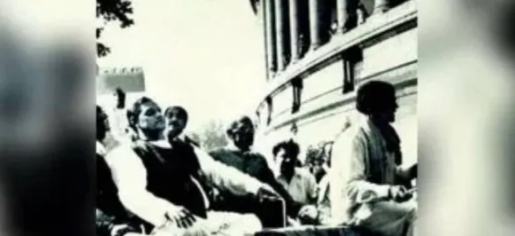 पेट्रोल-डीजल के दाम में वृद्धि के ख़िलाफ जब बैलगाड़ी पर सवार होकर संसद पहुंचे थे अटल बिहारी वाजपेयी