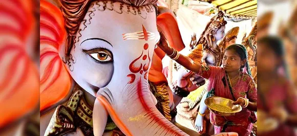 गणेश चतुर्थी 2018: पिछले चार महीने से 150 लोग बना रहे हैं गणपति की 57 फीट ऊंची प्रतिमा