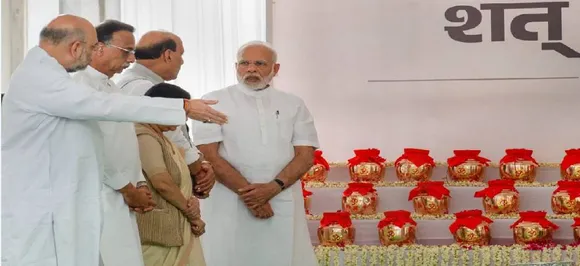 भतीजी करुणा शुक्ला का आरोप, कहा- BJP वोट के लिए वाजपेयी की 'अस्थि कलश यात्रा' का कर रही दिखावा