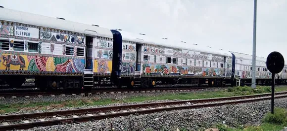 दिल्ली के सफर पर निकली मिथिला पेंटिंग, इस ट्रेन को देखकर ठहर जाएंगी आपकी निगाहें