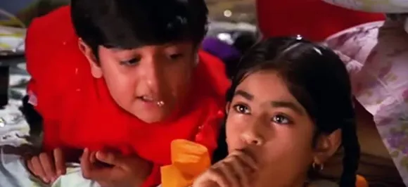 Raksha Bandhan 2018: राखी को और भी खास बनाते है बॉलीवुड के ये सदाबहार गानें, पुराने गानों में छिपा है अनूठा प्यार