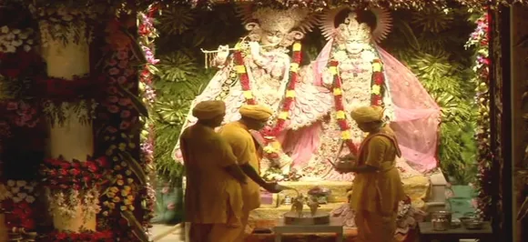 Sri krishna janmashtami 2018 LIVE: देश भर में जन्माष्टमी की धूम, मुंबई में दही हांडी के कार्यक्रम में एक घायल