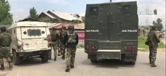 जम्मू-कश्मीर: सोपोर में ग्रेनेड से पुलिस पर हमला, 3 जवान समेत एक नागरिक घायल