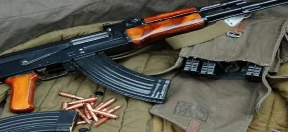 AK-47 बंदूक बेचता सेना का पूर्व कर्मचारी बिहार में गिरफ्तार, पुराने पार्ट्स से बनाता था नया रायफल