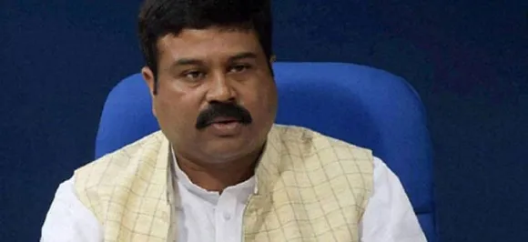 डॉलर के खिलाफ अन्य मुद्राओं की तुलना में रुपया अधिक मजबूती से टिका हुआ: प्रधान