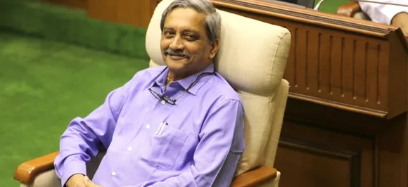 गोवा के मुख्यमंत्री मनोहर पर्रिकर इलाज के लिए AIIMS में भर्ती, विशेष विमान से लाए गए