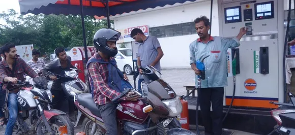 आसमान पर पेट्रोल और डीजल के दाम, मुंबई में 89 रु/ लीटर के पार पहुंची कीमत