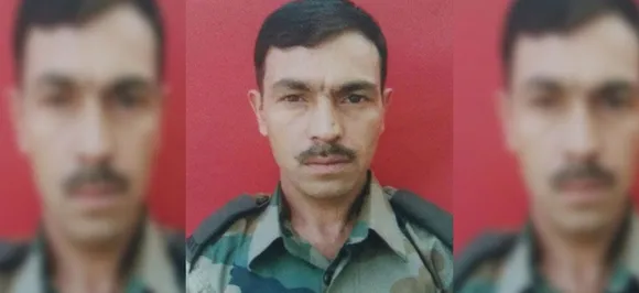 जम्मू-कश्मीर : बेटे के अंतिम संस्कार में पहुंचे जवान की आतंकियों ने घर में घुसकर की हत्या