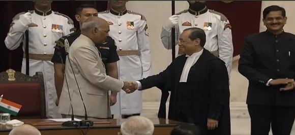 जस्टिस रंजन गोगोई ने संभाली सुप्रीम कोर्ट के CJI की कमान, बनें देश के 46 वें मुख्य न्यायाधीश