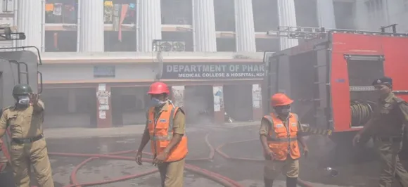 कलकत्ता मेडिकल कॉलेज के फार्मेसी विभाग में लगी आग, 10 दमकल गाड़ी मौक़े पर