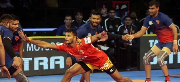 PKL-2018 : रोमांचक मैच में गुजरात जाइंट्स ने दबंग दिल्ली से खेला ड्रॉ