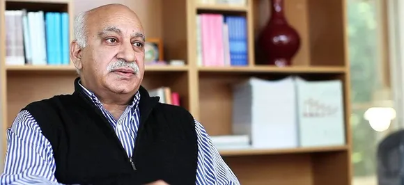 #MeToo : विदेशी दौरा छोड़ आज वापस आ सकते हैं एमजे अकबर, इस्‍तीफे की हो रही मांग