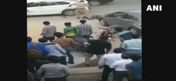 गुरुग्राम: इलाज़ के दौरान घायल पत्नी की मौत-बेटे की हालत नाज़ुक, सरकारी गनर ने मारी गोली