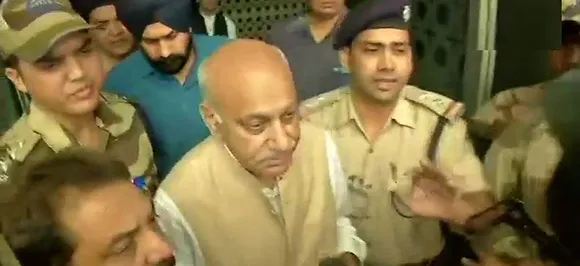 #MeToo: भारत लौटने के बाद एमजे अकबर ने PMO को पत्र लिखकर दी सफाई, सरकार जल्द लेगी फैसला
