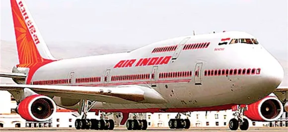 विमान से गिर गई एयर इंडिया की एयर होस्टेस, नानावती अस्पताल में भर्ती