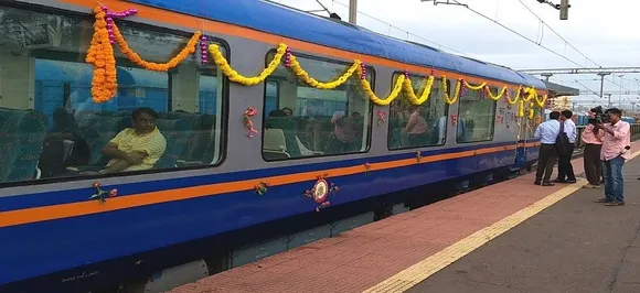 IRCTC: त्‍योहारों पर नहीं होगी सीटों की दिक्‍कत, Indian Railways लगा रहा अतिरिक्‍त कोच