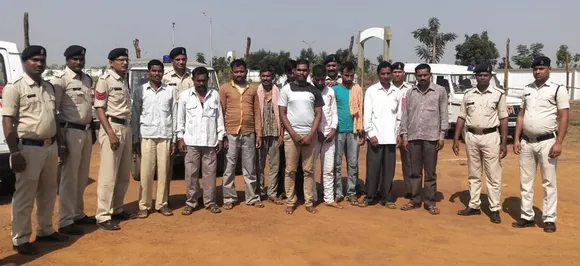 बड़ी कार्रवाई : एनएच-30 पर लूटपाट करने वाले गिरोह के मास्‍टरमाइंड सहित 10 गिरफ्तार, दो फरार